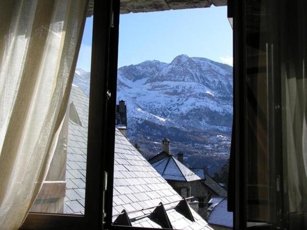 Hostal Rural Casa Parda Tramacastilla de Tena Zimmer foto